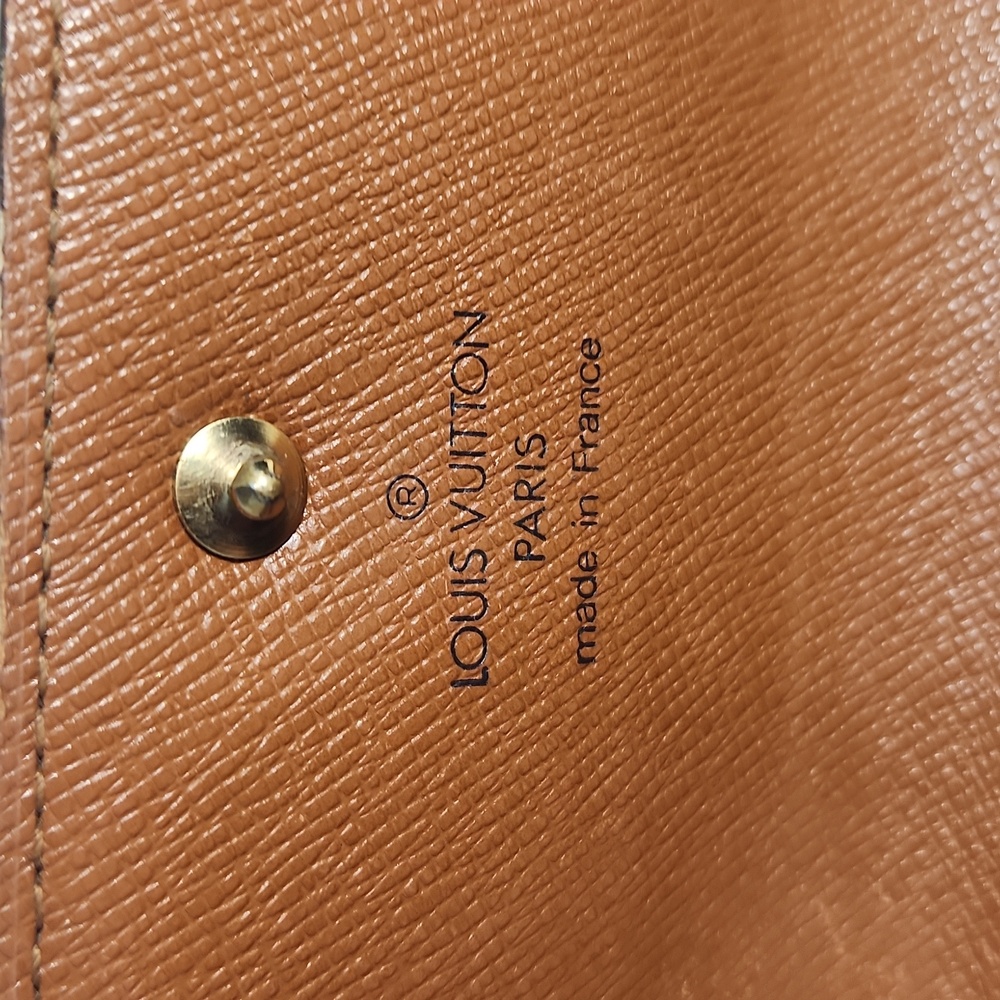 Louis Vuitton Monogram Wallet Bundle With Coa - image 8